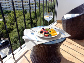 white pearl apartment central confy spacious